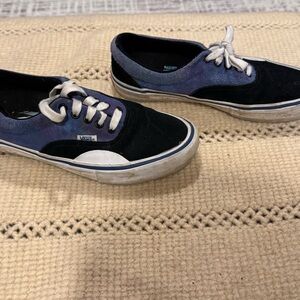 Vans Men's Black and Purple Sneakers